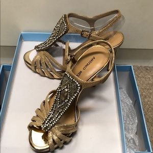 Antoni Melani Gold and Rhinestones Dress Shoes